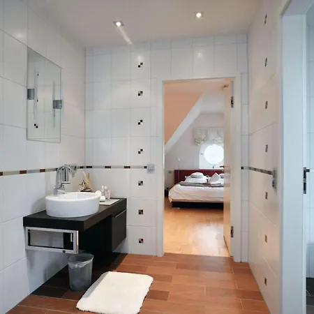 Salinen-schloesschen Homestay szállás *